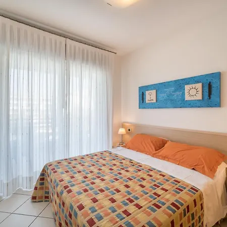 Planetarium Aparthotel 4*